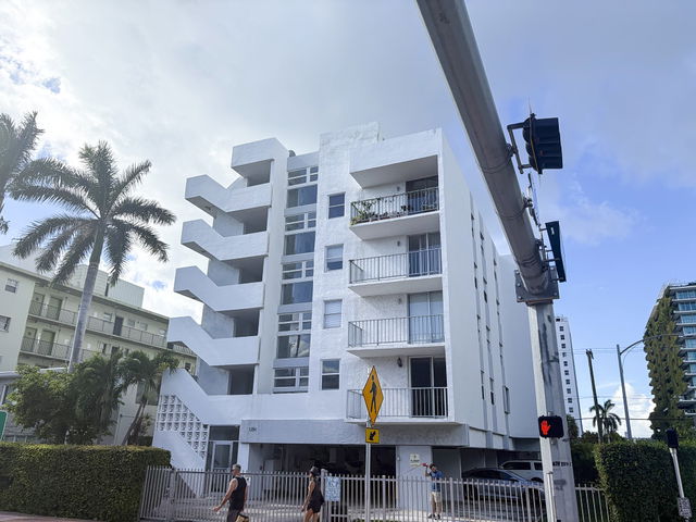 Flamingo Towers Condo photo 2